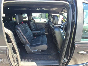 2017 Dodge Grand Caravan GT 121.2" WB - miniatura 17