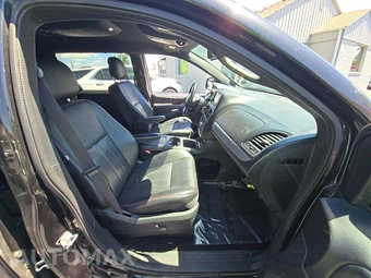 2017 Dodge Grand Caravan GT 121.2" WB - miniatura 19