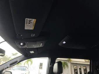 2017 Dodge Grand Caravan GT 121.2" WB - miniatura 17