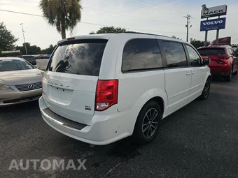2017 Dodge Grand Caravan GT 121.2" WB - miniatura 4