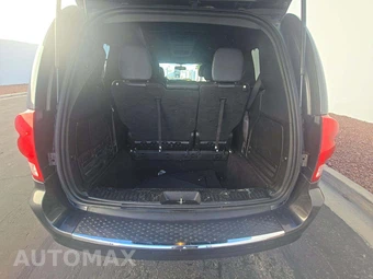 2017 Dodge Grand Caravan GT 121.2" WB - miniatura 12