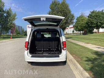 2017 Dodge Grand Caravan GT 121.2" WB - miniatura 11