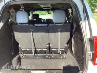 2017 Dodge Grand Caravan GT 121.2" WB - miniatura 12