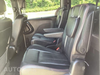 2017 Dodge Grand Caravan GT 121.2" WB - miniatura 20