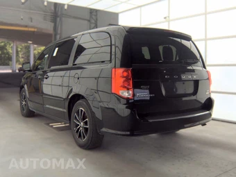 2017 Dodge Grand Caravan GT 121.2" WB - miniatura 6