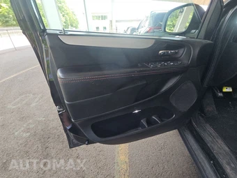 2017 Dodge Grand Caravan GT 121.2" WB - miniatura 9