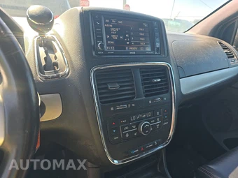 2017 Dodge Grand Caravan GT 121.2" WB - miniatura 11