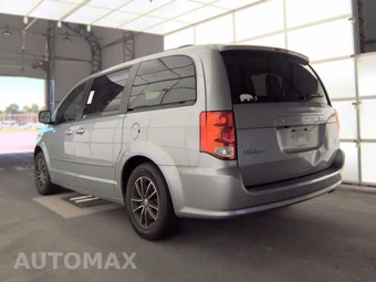 2017 Dodge Grand Caravan GT 121.2" WB - miniatura 6