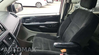 2017 Dodge Grand Caravan SE 121.2" WB - miniatura 37