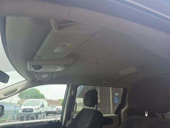 2017 Dodge Grand Caravan SE 121.2" WB - miniatura 11