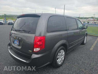 2017 Dodge Grand Caravan SE 121.2" WB - miniatura 3
