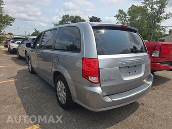 2017 Dodge Grand Caravan SE 121.2" WB - miniatura 2