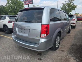 2017 Dodge Grand Caravan SE 121.2" WB - miniatura 3
