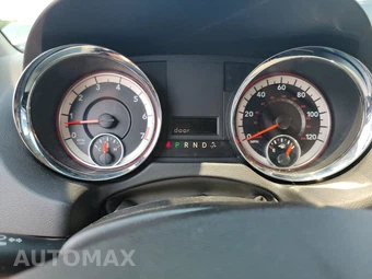 2017 Dodge Grand Caravan SE 121.2" WB - miniatura 12