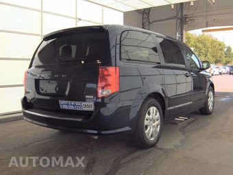 2017 Dodge Grand Caravan SE 121.2" WB - miniatura 4