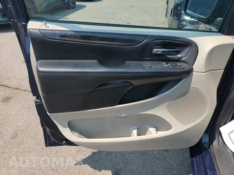 2017 Dodge Grand Caravan SE 121.2" WB - miniatura 9