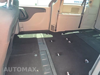 2017 Dodge Grand Caravan SE 121.2" WB - miniatura 13