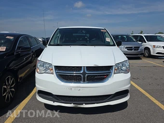 2017 Dodge Grand Caravan SE 121.2" WB - miniatura 2