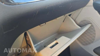 2017 Dodge Grand Caravan SE 121.2" WB - miniatura 38