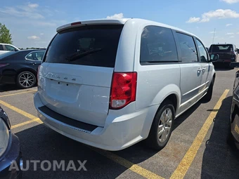2017 Dodge Grand Caravan SE 121.2" WB - miniatura 4
