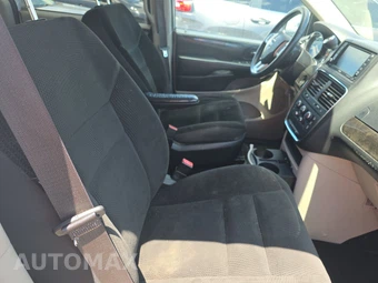 2017 Dodge Grand Caravan SE 121.2" WB - miniatura 8