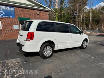 2017 Dodge Grand Caravan SE 121.2" WB - miniatura 17