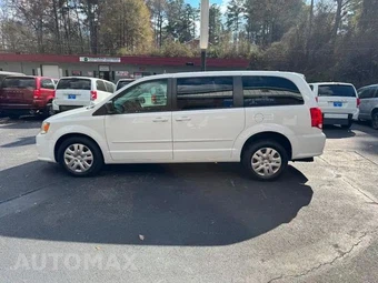2017 Dodge Grand Caravan SE 121.2" WB - miniatura 5