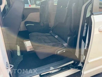 2017 Dodge Grand Caravan SE 121.2" WB - miniatura 9