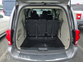 2017 Dodge Grand Caravan SE 121.2" WB - miniatura 16
