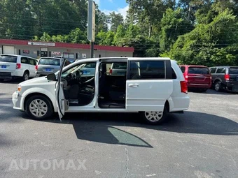 2017 Dodge Grand Caravan SE 121.2" WB - miniatura 8
