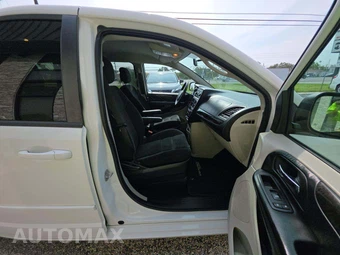 2017 Dodge Grand Caravan SE 121.2" WB - miniatura 19