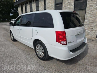 2017 Dodge Grand Caravan SE 121.2" WB - miniatura 2
