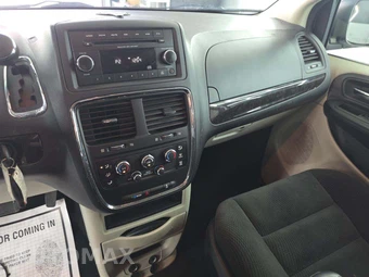 2017 Dodge Grand Caravan SE 121.2" WB - miniatura 10