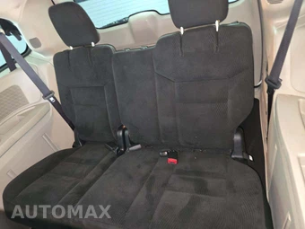 2017 Dodge Grand Caravan SE 121.2" WB - miniatura 14