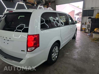 2017 Dodge Grand Caravan SE 121.2" WB - miniatura 3