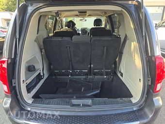 2017 Dodge Grand Caravan SE 121.2" WB - miniatura 15