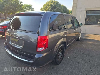 2017 Dodge Grand Caravan SE 121.2" WB - miniatura 3