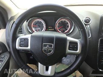 2017 Dodge Grand Caravan SE 121.2" WB - miniatura 10