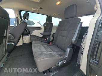 2017 Dodge Grand Caravan SE 121.2" WB - miniatura 13