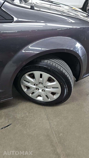 2017 Dodge Grand Caravan SE 121.2" WB - miniatura 24