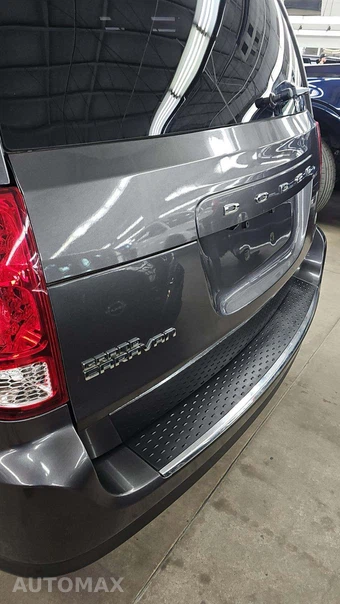 2017 Dodge Grand Caravan SE 121.2" WB - miniatura 40