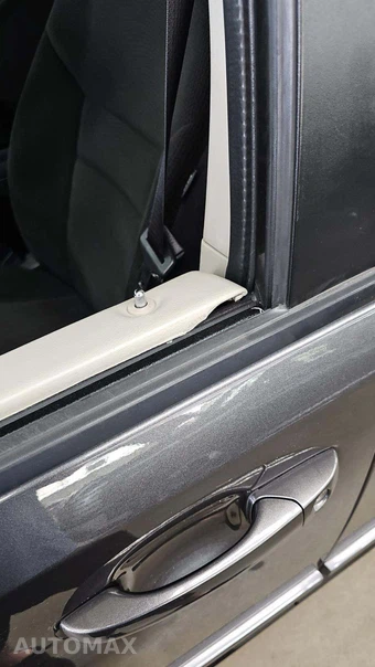 2017 Dodge Grand Caravan SE 121.2" WB - miniatura 41