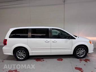 2017 Dodge Grand Caravan SE 121.2" WB - miniatura 2
