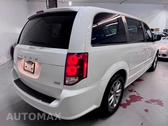 2017 Dodge Grand Caravan SE 121.2" WB - miniatura 3
