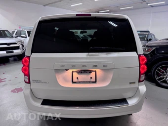 2017 Dodge Grand Caravan SE 121.2" WB - miniatura 4