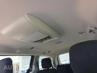 2017 Dodge Grand Caravan SE 121.2" WB - miniatura 8
