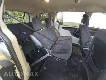 2017 Dodge Grand Caravan SE 121.2" WB - miniatura 17