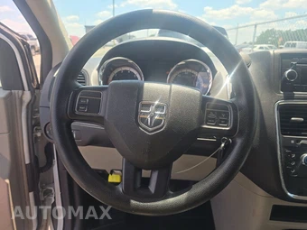 2017 Dodge Grand Caravan SE 121.2" WB - miniatura 10