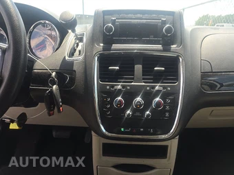 2017 Dodge Grand Caravan SE 121.2" WB - miniatura 11