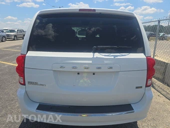 2017 Dodge Grand Caravan SE 121.2" WB - miniatura 5
